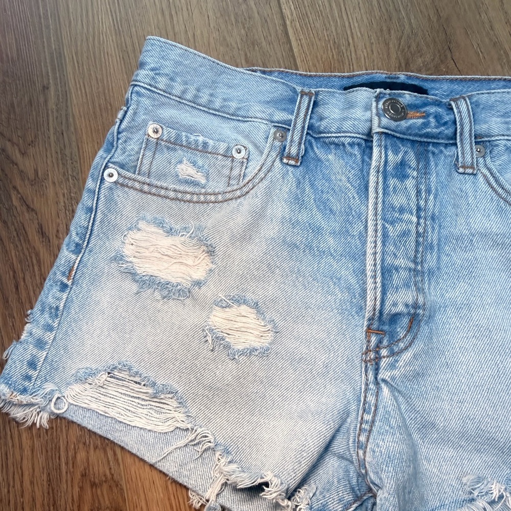Aeropostale Slouchy Boyfriend Distressed Light Blue Denim Shorts Size 4 | Summer - Picture 5 of 10
